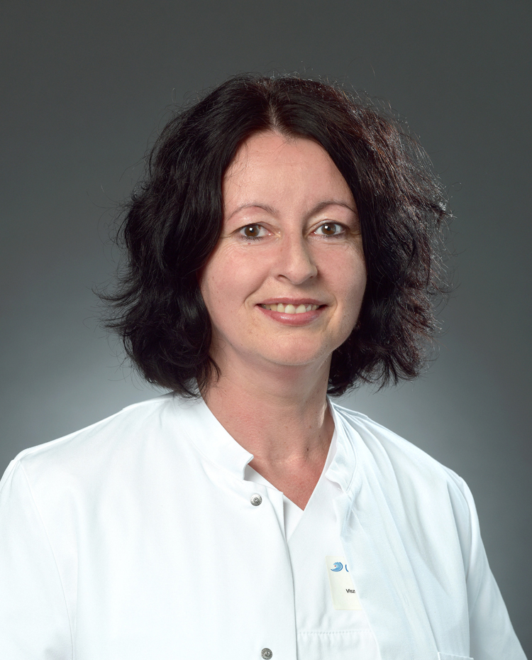 Portrait: Dr. Vera Zängle, Fachärztin für Chirurgie und Viszeralchirurgie
